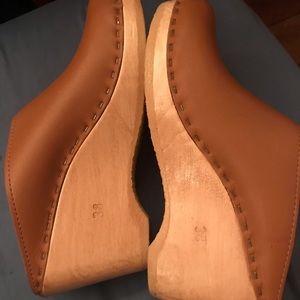 No. 6 new school clog palomino 38